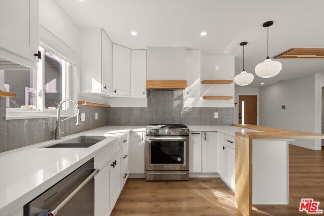 Building Photo - 14592 Belmar Cir