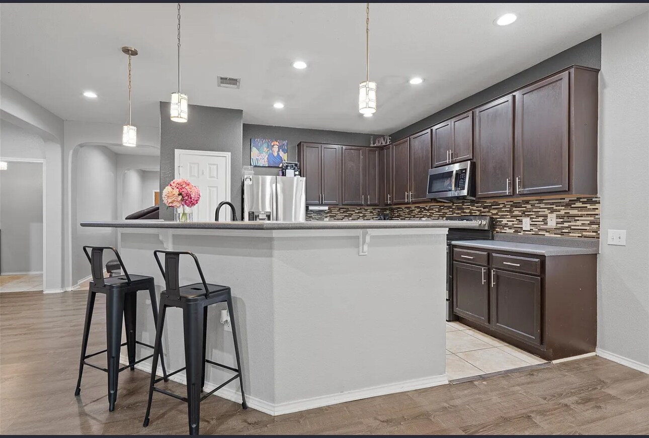 Building Photo - 9132 Ipswich Bay Dr