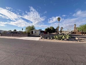 Building Photo - 9384 E Ranch Dr