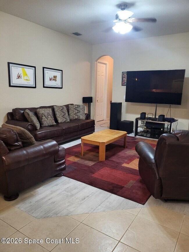 Building Photo - 4858 Chastain Dr