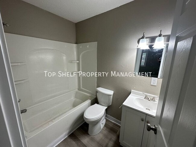 Building Photo - 103 Grant