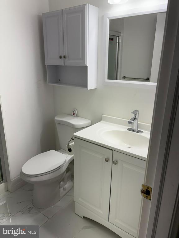 Building Photo - 109 Versailles Ct