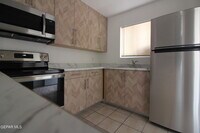 Building Photo - 5200 Carousel Dr