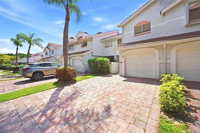 Building Photo - 6215 Old Court Rd