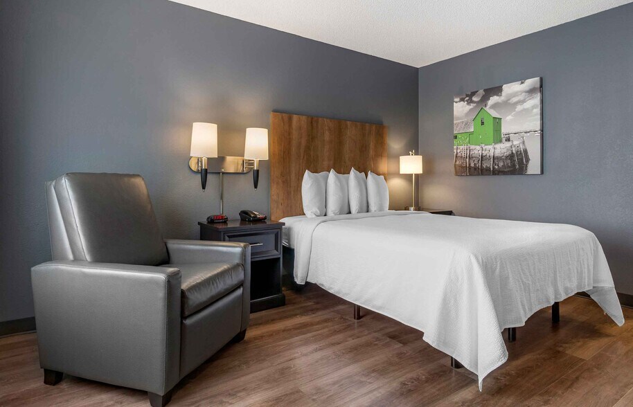 Building Photo - Furnished Studio-Seattle - Bellevue - Down...