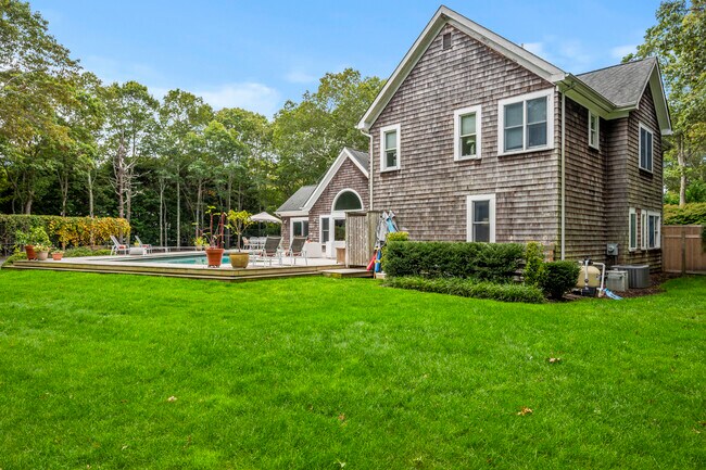 Building Photo - 38 Pheasant Run