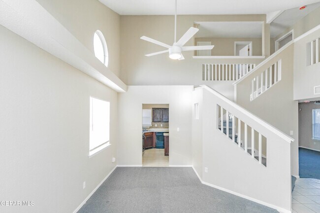 Building Photo - 12029 Crown Woods Ct