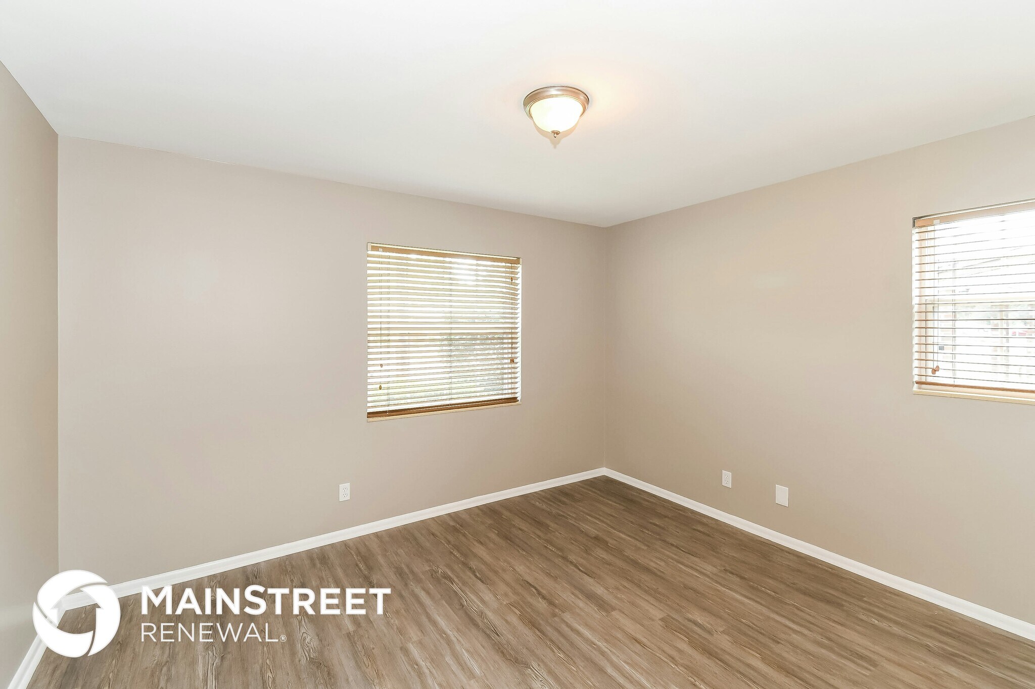 Building Photo - 5562 Enchanted Dr