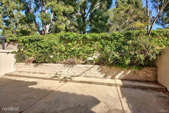 Building Photo - 3 br, 3 bath Townhome - 12650 Homestead