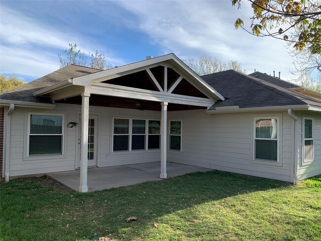 Building Photo - 3611 Stratford Town Ln