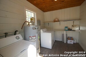 Building Photo - 129 E Ridgewood Ct