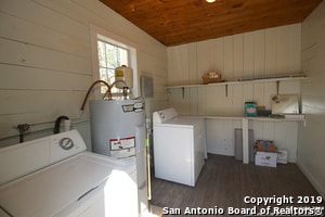 Building Photo - 131 E Ridgewood Ct