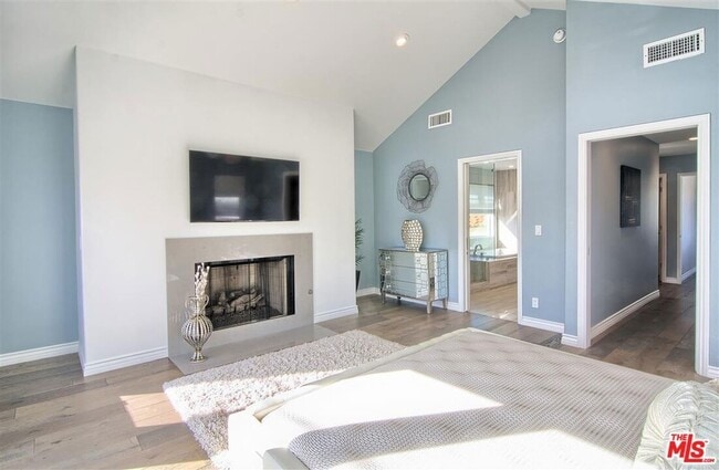 Building Photo - 2906 2nd St