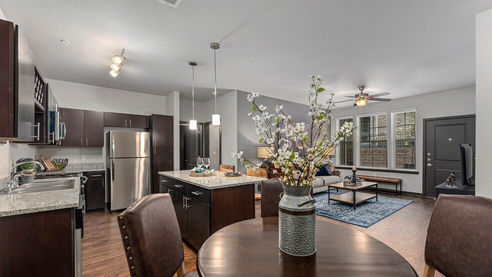 Primary Photo - Springs At Eagle Bend