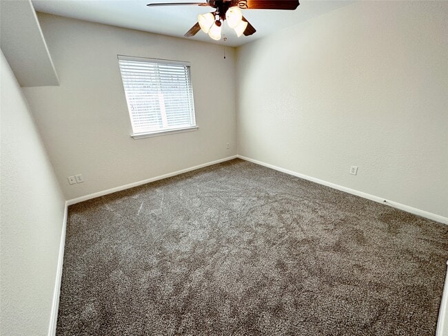 Building Photo - 10210 Canyon Rose Ln