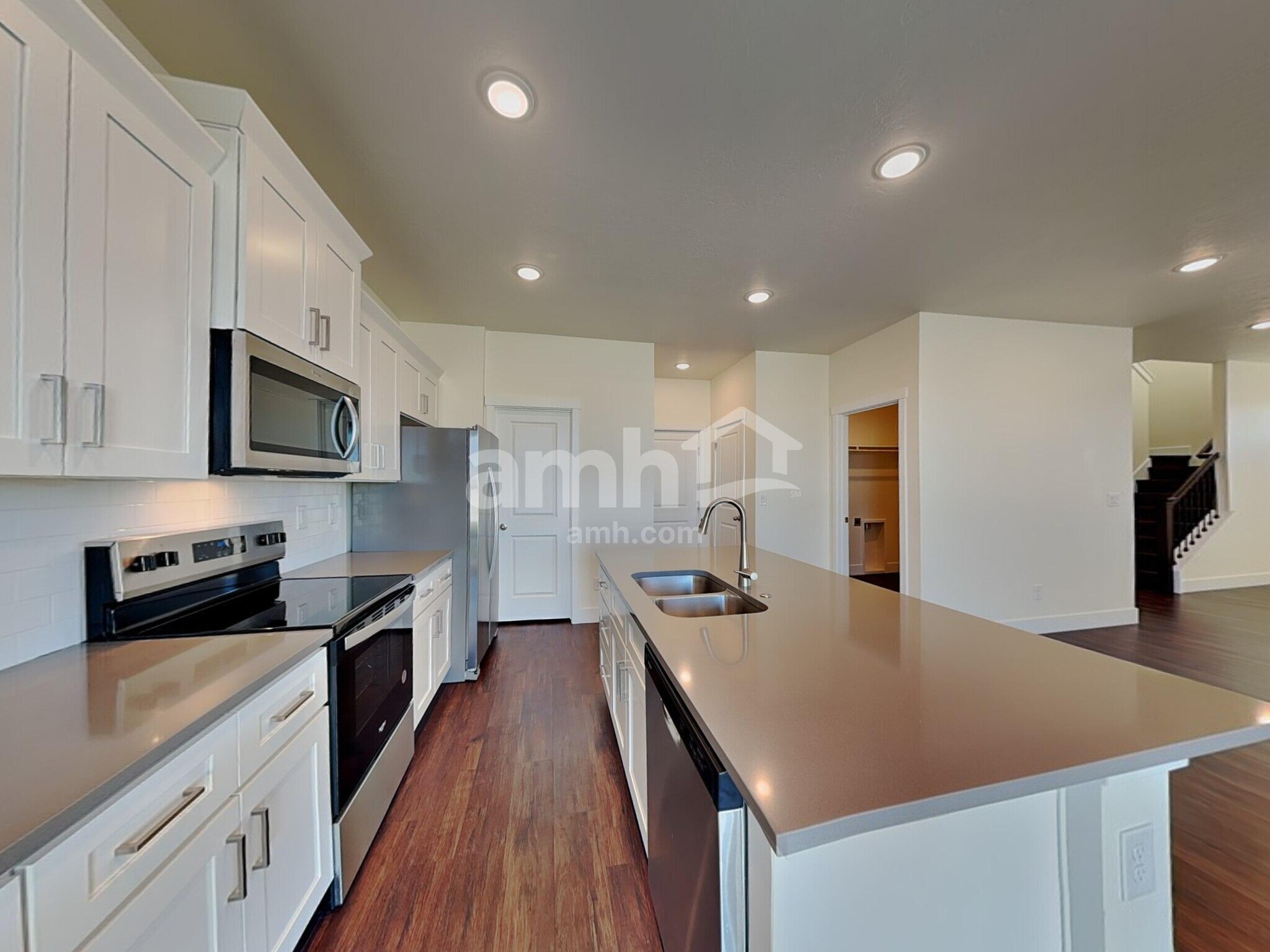 Building Photo - 9398 W Barcelona St