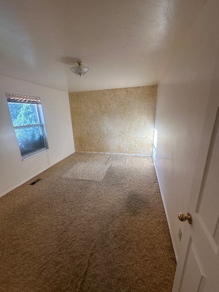 Building Photo - 13331 S Trestle Ln