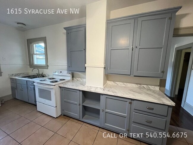 Building Photo - 1615 Syracuse Ave NW