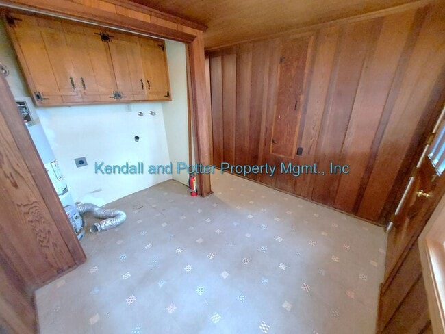 Building Photo - Amazing Beach House Near Twin Lakes Beach!!