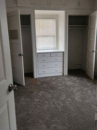 Building Photo - d1128