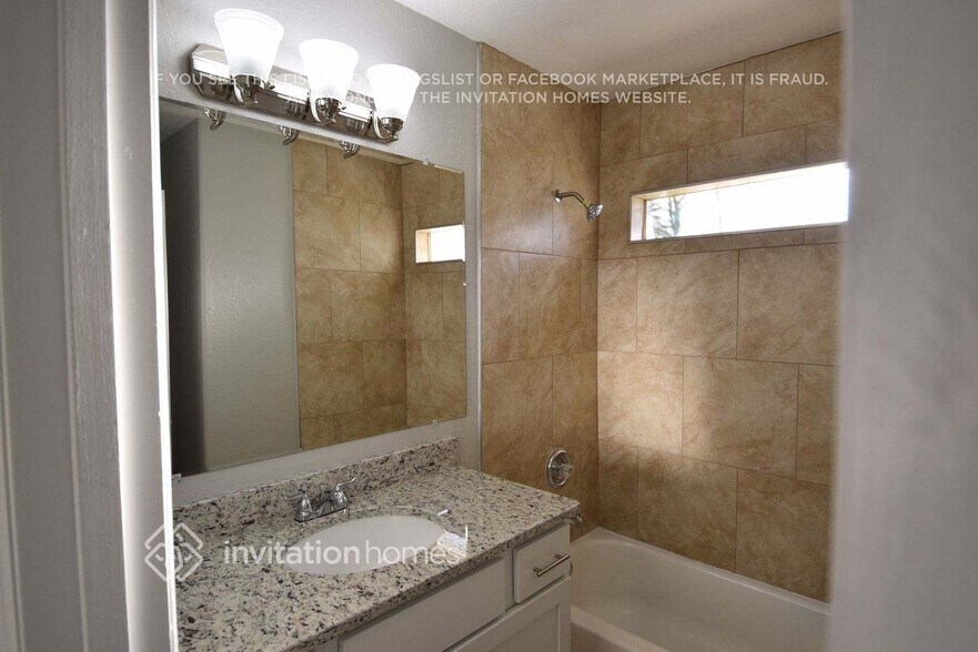 Building Photo - 3327 Amaca Cir