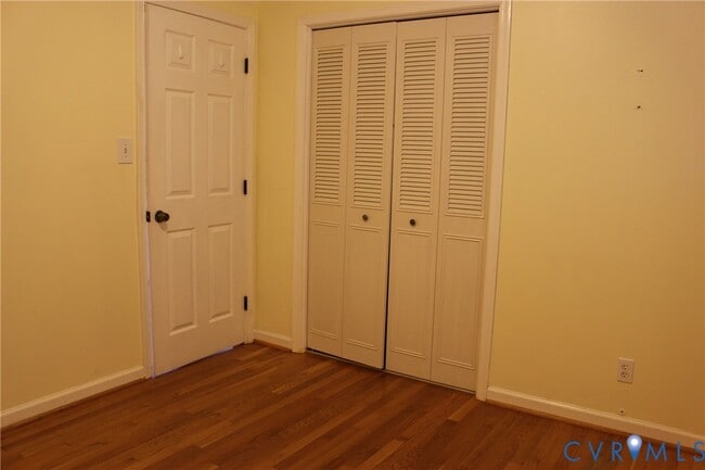 Building Photo - 1301 Canterbury Ln