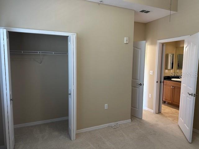 Building Photo - 606 Wells Ct