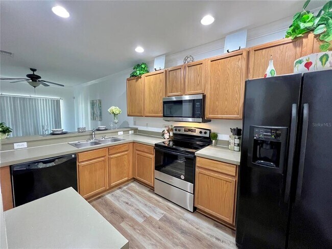 Building Photo - 12425 Foxmoor Peak Dr