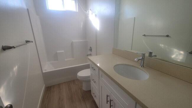 Building Photo - 8617 Frankie Lou St