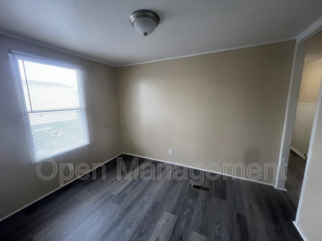 Building Photo - 3300 Voight Blvd