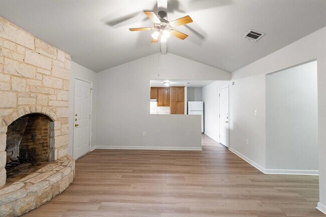 Building Photo - 8408 Staunton Dr