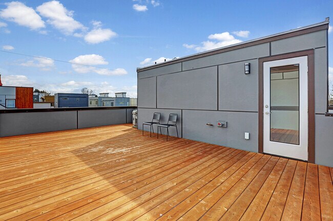 Building Photo - 6219 20th Ave NW