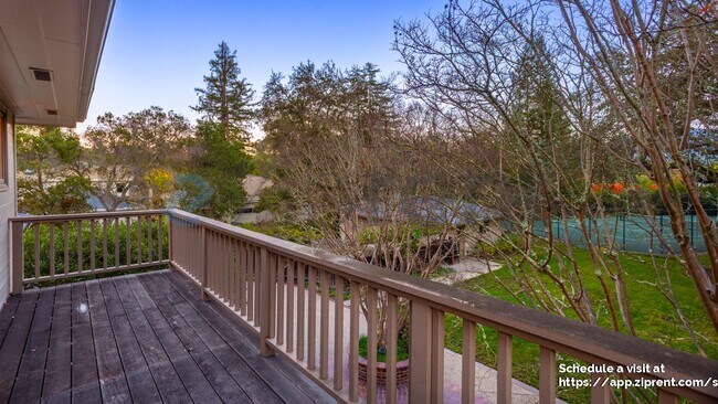 Building Photo - 16000 Greenwood Rd