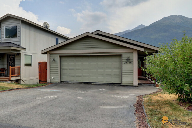 Building Photo - Eagle Crossing w/ Mountain Views