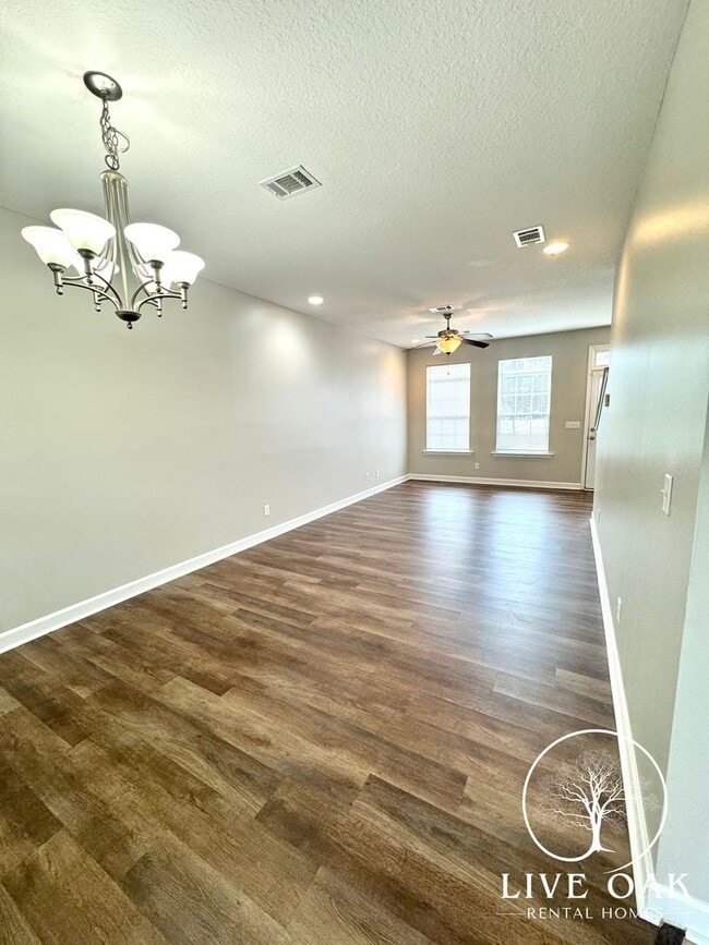 Building Photo - 125 Governors Blvd