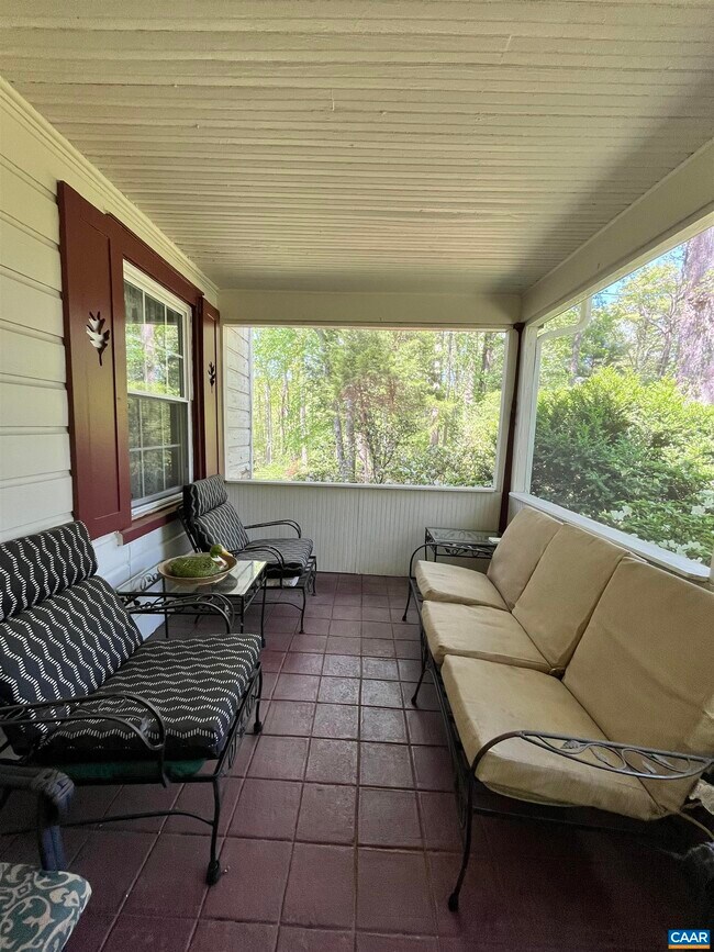 Building Photo - 954 Old Lynchburg Rd