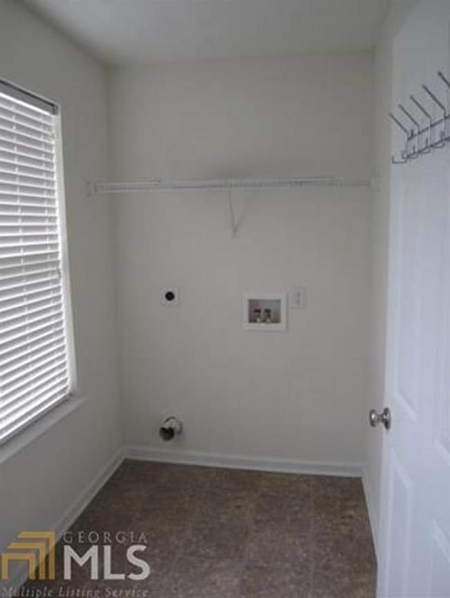 Building Photo - Hogansville Rental, 3 Bedroom, 2 Bath, Aug...