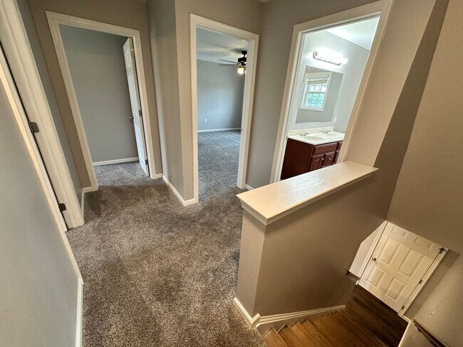 Building Photo - 206 Lighthouse Dr