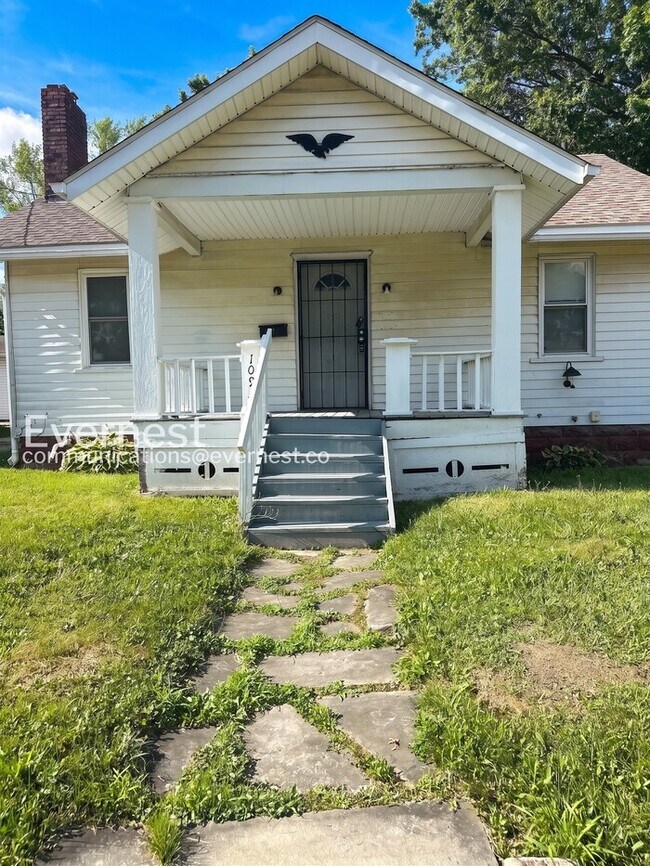 Building Photo - 1093 Georgia Ave