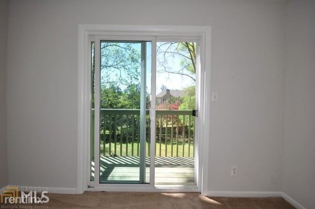 Building Photo - 3 br, 2 bath House - 570 Ramsdale Dr