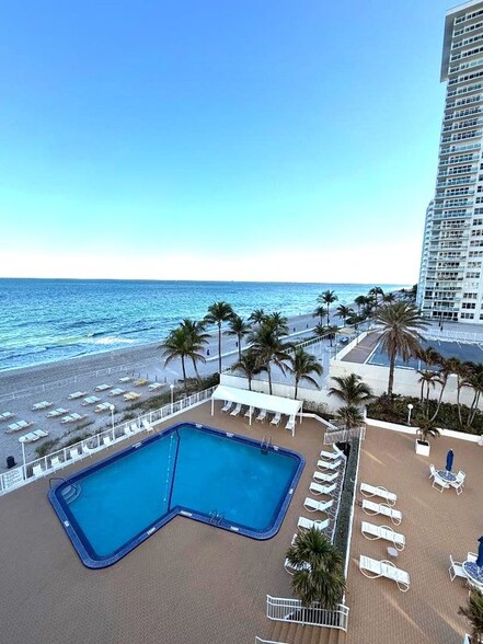 Primary Photo - 4010 Galt Ocean Dr