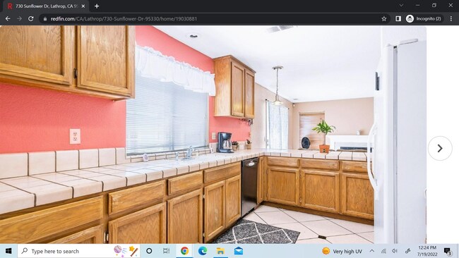 Building Photo - 730 Sunflower Dr