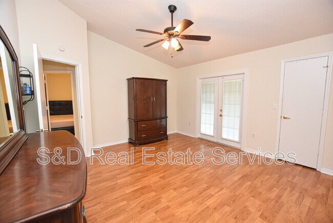 Building Photo - 1072 Meadowood Pointe Rd