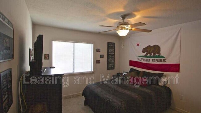 Building Photo - 275 Alexandra Dr