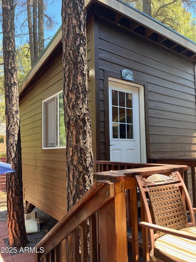 Building Photo - 4680 W Mogollon Dr