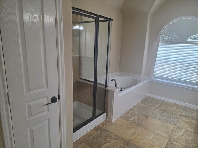 Building Photo - 2520 Garnetfield Ln