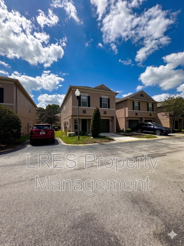 Building Photo - 2825 Cliffe Ct