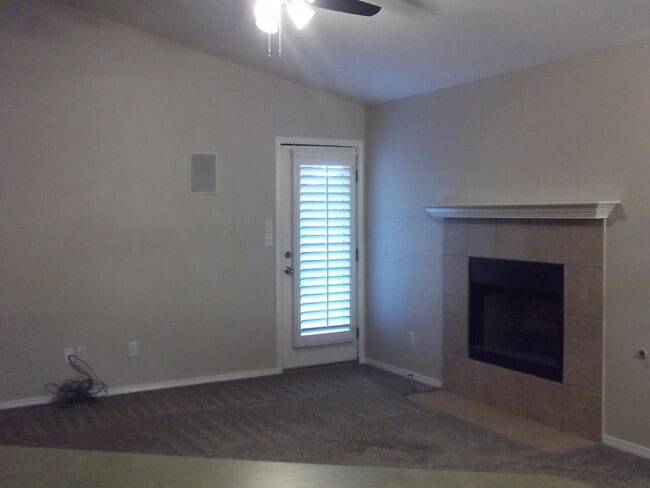 Building Photo - 681 Wind River Ave