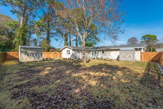 Building Photo - 606 Ironwood Dr