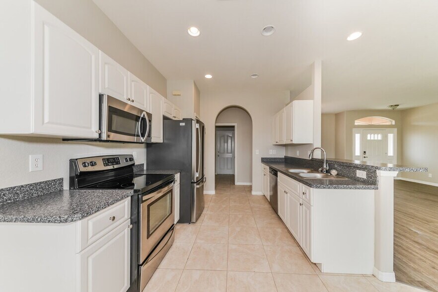 Building Photo - 3564 Brownwood Terrace